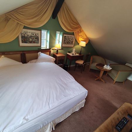 Le Manoir Au Lac Gerardmer Bagian luar foto